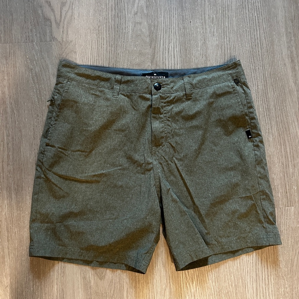 Quiksilver Men's Green Shorts